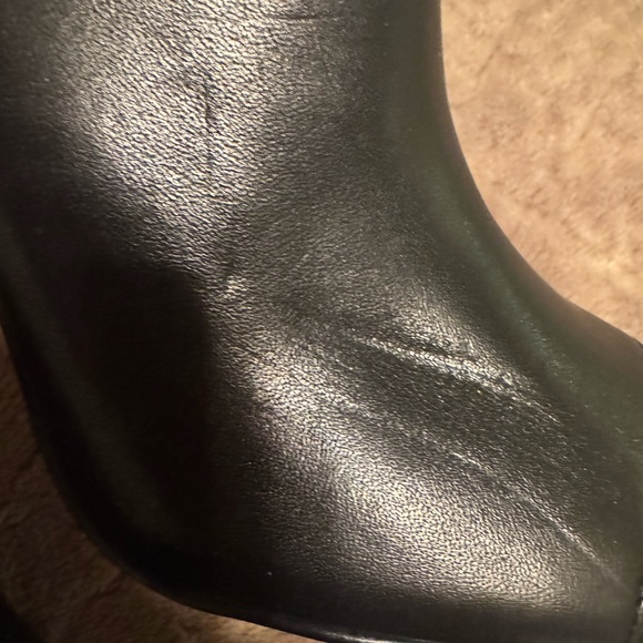 Michael Kors Lawson Bootie $175 retail - Picture 11 of 16